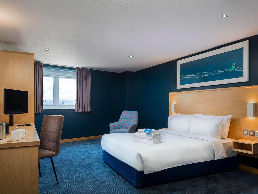 Travelodge Reading Whitley الغرفة الصورة