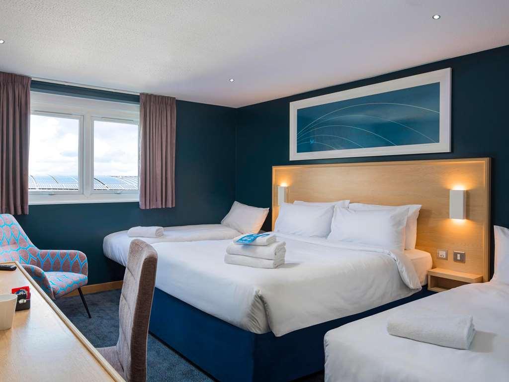 Travelodge Reading Whitley الغرفة الصورة