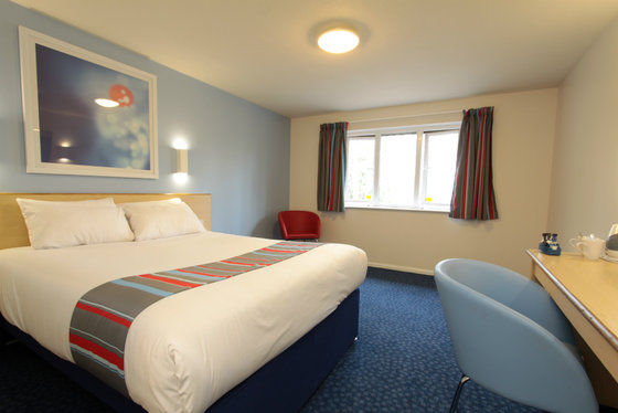 Travelodge Reading Whitley الغرفة الصورة
