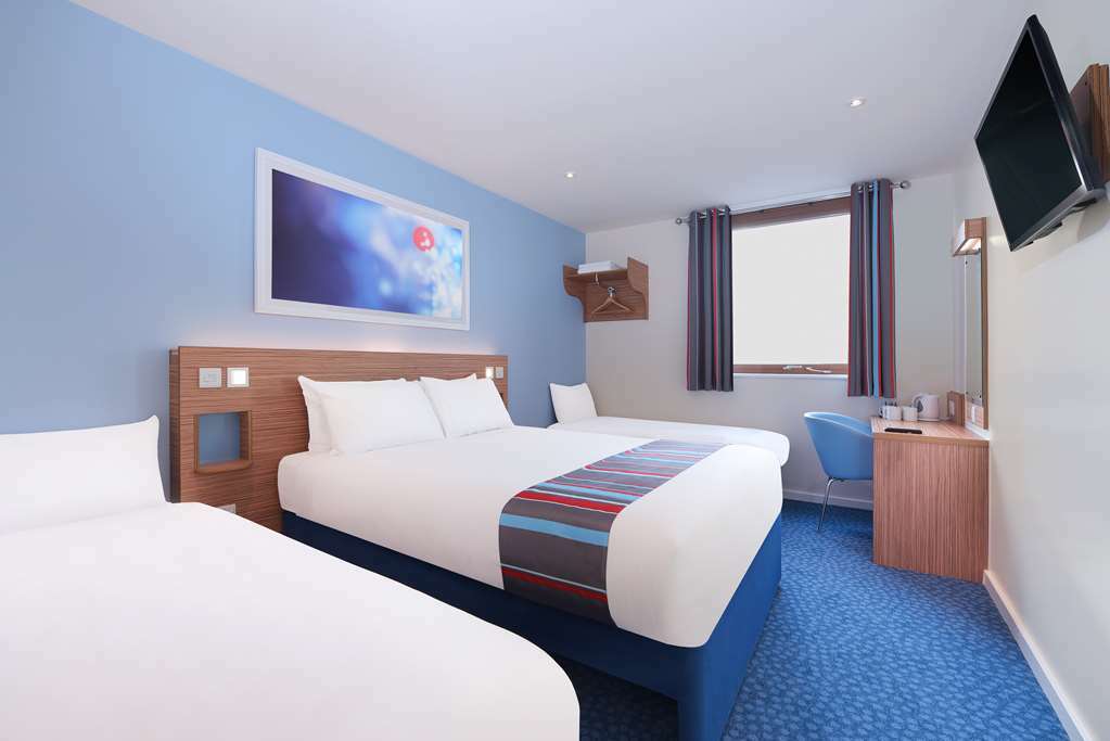 Travelodge Reading Whitley الغرفة الصورة